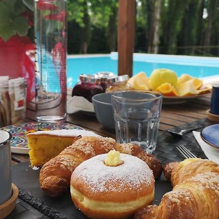 Casale Del Sole Garda Bed & Breakfast Monzambano Dış mekan fotoğraf