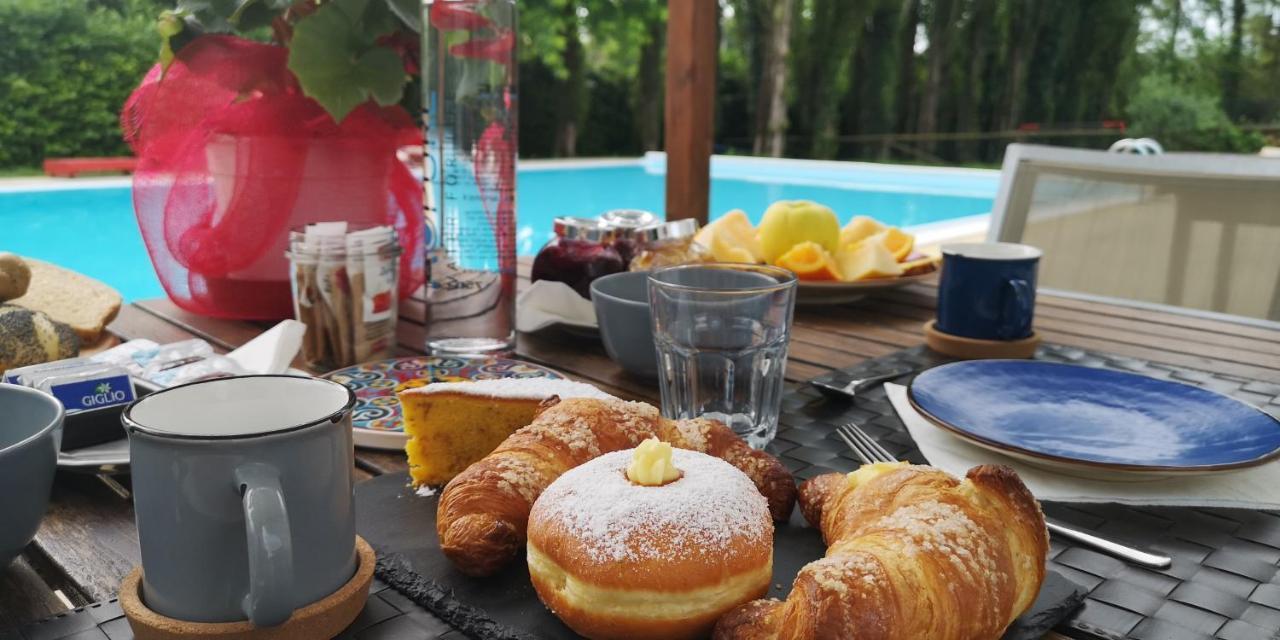 Casale Del Sole Garda Bed & Breakfast Monzambano Dış mekan fotoğraf