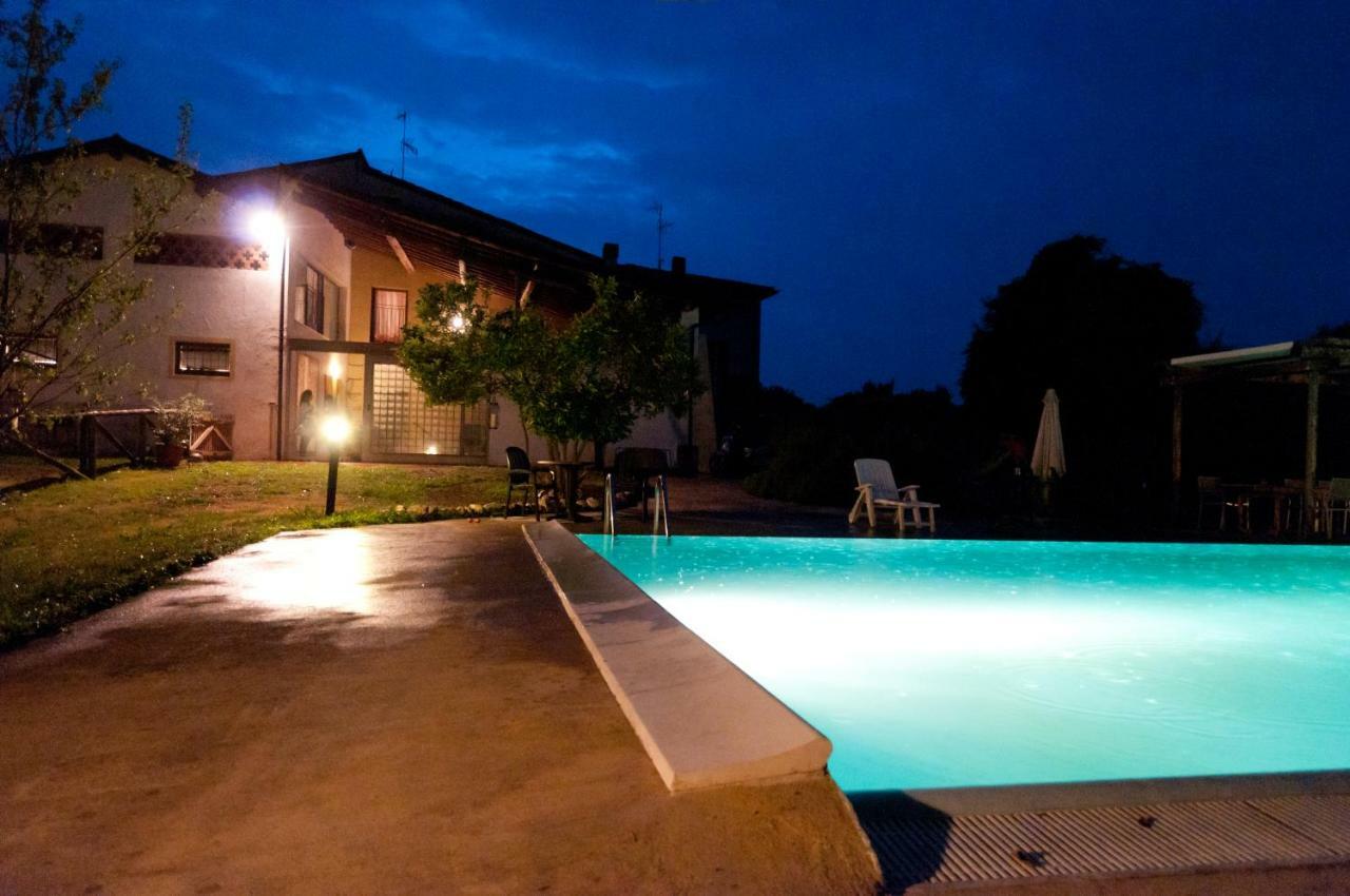 Casale Del Sole Garda Bed & Breakfast Monzambano Dış mekan fotoğraf