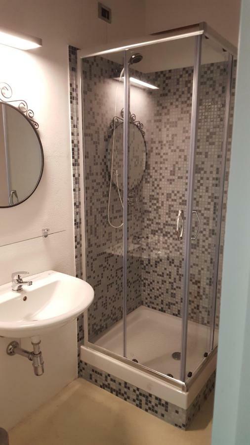 Casale Del Sole Garda Bed & Breakfast Monzambano Dış mekan fotoğraf