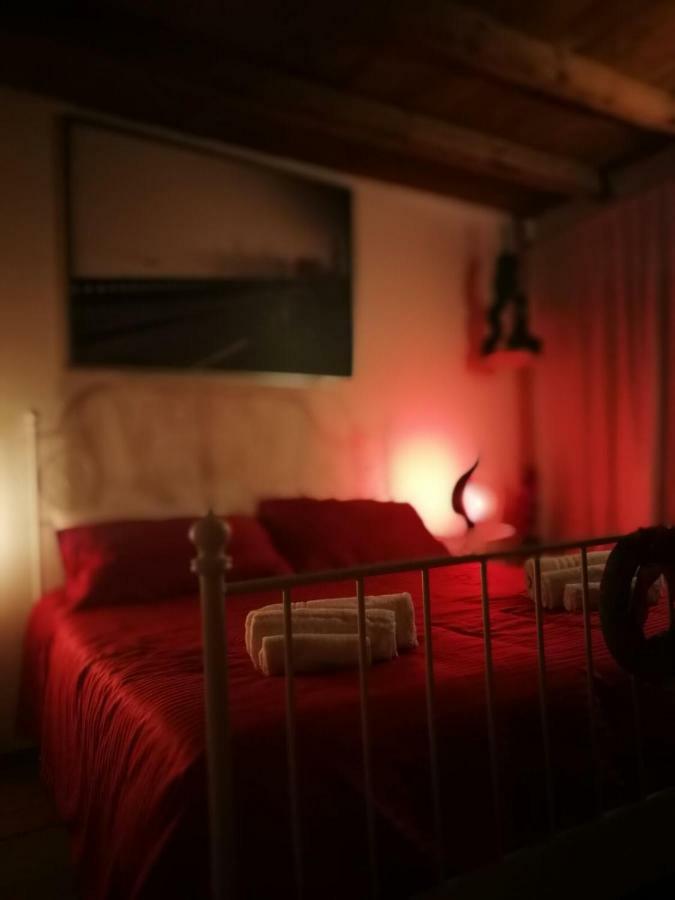 Casale Del Sole Garda Bed & Breakfast Monzambano Dış mekan fotoğraf