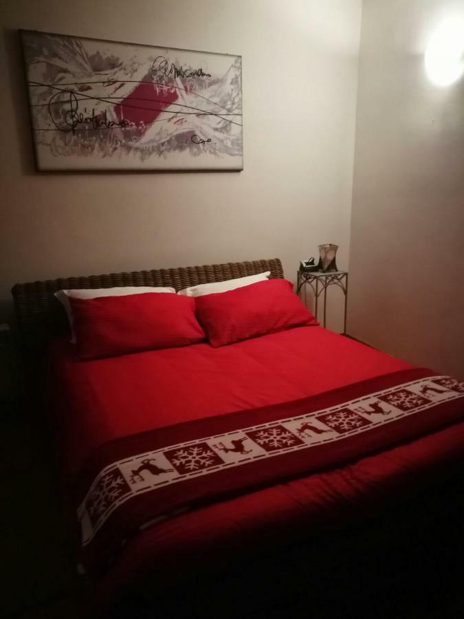 Casale Del Sole Garda Bed & Breakfast Monzambano Dış mekan fotoğraf
